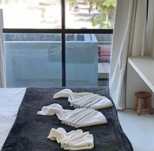 Flat VP 14 no centro com Piscina by La Playa